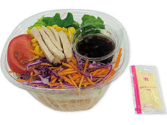 セブン-イレブン 1／2日分の野菜が摂れるパリパリ麺サラダ 商品写真