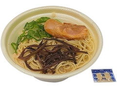 濃厚スープの博多豚骨ラ‐メン