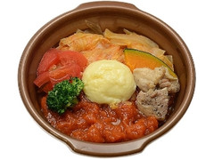 1日分の野菜 トマトのとろ～りチーズ鍋