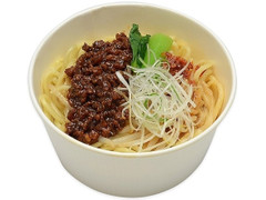 セブン-イレブン 汁なしまぜ麺 ウマ辛汁なし担々麺 商品写真