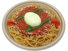 セブン-イレブン とろーりモッツァレラチーズソースのトマトパスタ 商品写真