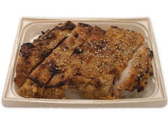 セブン-イレブン 鶏モモ肉の越後味噌焼 新潟地酒粕使用 商品写真