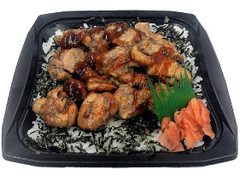 セブン-イレブン 黒胡椒かしわ丼 バター風味 商品写真