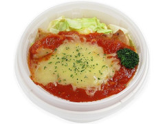 セブン-イレブン トマトソースで食べる チーズチキン丼 商品写真