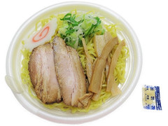 セブン-イレブン 煮干しの風味引立つ本格中華そば 商品写真