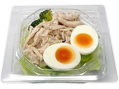 セブン-イレブン たんぱく質が摂れる鶏むね肉のサラダ 商品写真