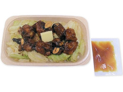 セブン-イレブン 柚子ぽん酢で食べるガーリックバターチキン 商品写真