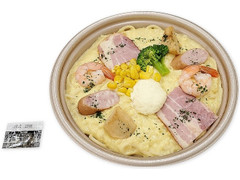 セブン-イレブン 7種具材のコーンクリームパスタ 商品写真