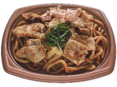 ソースの旨み広がる 豚肉焼うどん