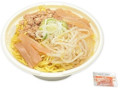 セブン-イレブン 札幌すみれ監修濃厚みそラーメン