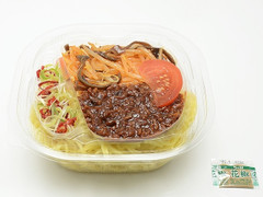 セブン-イレブン 冷し鬼旨辛担々麺 大豆ミート使用 商品写真