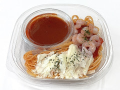 セブン-イレブン 冷製パスタ 海老とチーズのトマトソース 商品写真