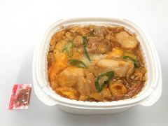 セブン-イレブン 菜彩鶏肉の特製親子丼 商品写真