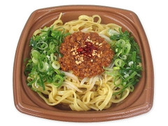 3種ねりごまの旨み汁なし担々麺