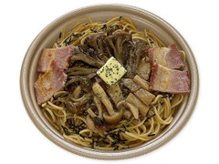 3種きのこのバター醤油パスタ