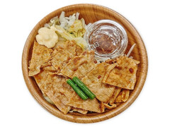 セブン-イレブン 冷製豚生姜焼きと野菜盛り 商品写真