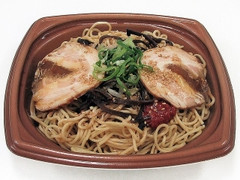 黒マー油の風味広がる豚骨焼ラーメン