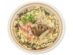 セブン-イレブン 4種きのこの和パスタ 京都府産丹波しめじ使用 商品写真