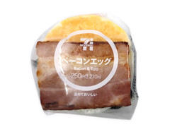 セブン-イレブン ベーコンエッグおむすび 商品写真