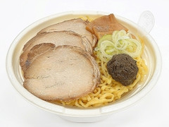 煮干し玉をとかして食べる煮干しラーメン