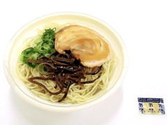 濃厚スープの博多豚骨ラーメン