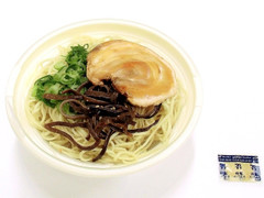 セブン-イレブン 濃厚スープの博多豚骨ラ‐メン 商品写真