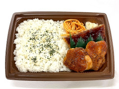 セブン-イレブン ガーリックチキン＆メンチカツ弁当 商品写真