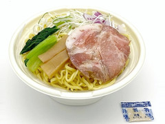 セブン-イレブン 貝だしの旨み塩ラーメン 国産米粉使用 商品写真