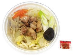 セブン-イレブン 金澤大野醤油で仕立てた野菜と鶏肉のうどん 商品写真