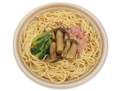 セブン-イレブン 京都府産丹波しめじと小松菜の和風パスタ 商品写真