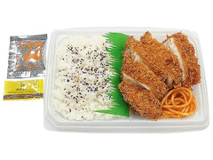 セブン-イレブン 果実の旨味！お好みソースのチキンカツ弁当 商品写真