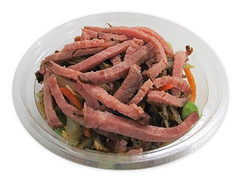 セブン-イレブン ローストビーフと根菜のサラダ 商品写真