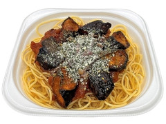 静岡県産ナスとベーコンのトマトソースパスタ