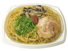 豚骨焼ラーメン 辛味噌添え