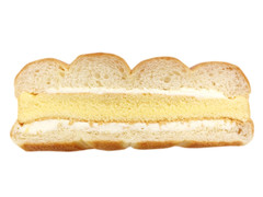 セブン-イレブン 白バラ牛乳パンのかすてらサンド 商品写真