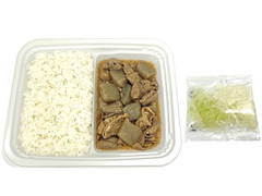 セブン-イレブン ピリ辛もつ煮弁当 別添ねぎ付き 商品写真