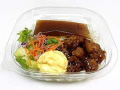 セブン-イレブン 甘辛鶏唐揚げのパスタサラダ