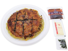セブン-イレブン 麺大盛広島 お好み焼き 肉玉そば 商品写真