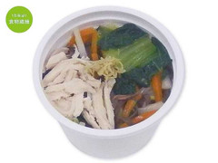 セブン-イレブン 73kcal蒸し鶏と生姜の5品目野菜スープ