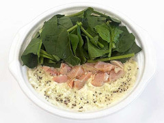 セブン-イレブン 秋鮭とほうれん草のクリームスープパスタ 商品写真
