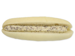 セブン-イレブン クッキークリームの白いコッペパン 商品写真