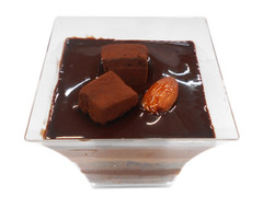 セブン-イレブン リッチチョコレートケーキ 商品写真