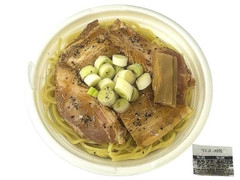 セブン-イレブン 富山名物 ブラックラーメン