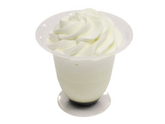 セブン-イレブン 塚田牛乳使用ホイップミルクプリン 商品写真