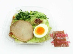 セブン-イレブン ぶっかけて食べる広島つけ麺 唐辛子付き