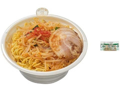 セブン-イレブン シビれる辛さ ウマ辛とんこつ味噌ラーメン