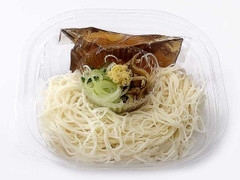 セブン-イレブン おだしの旨みで味わう ぶっかけそうめん 商品写真