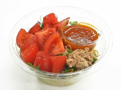 セブン-イレブン 旬を味わう王様トマトのパスタサラダ 商品写真