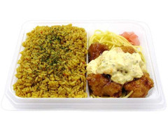 セブン-イレブン 大盛りごはんカレーピラフ＆チキン南蛮弁当 商品写真