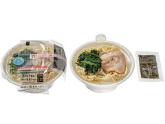 セブン-イレブン 濃厚豚骨醤油 神奈川家系ラーメン 商品写真